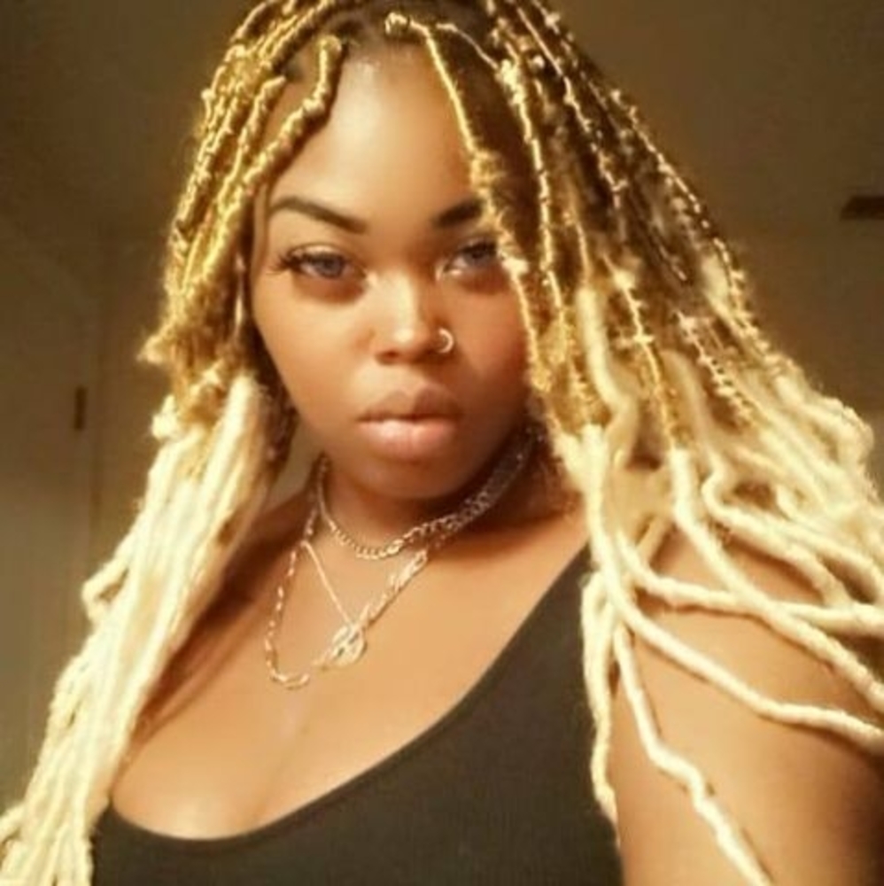 Meet your Posher, Kween